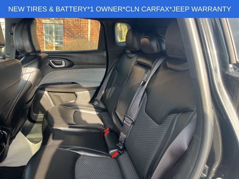 Used 2024 Jeep Compass Latitude AWD/4WD image 15
