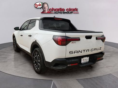 Used 2024 Hyundai Santa Cruz SEL image 3