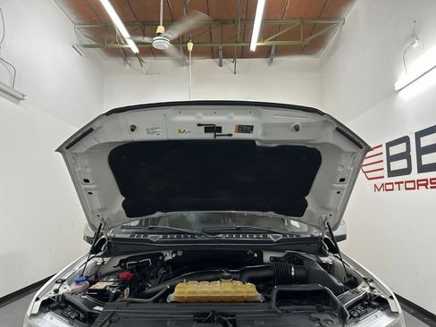 Used 2018 Ford F150 Lariat AWD/4WD image 5
