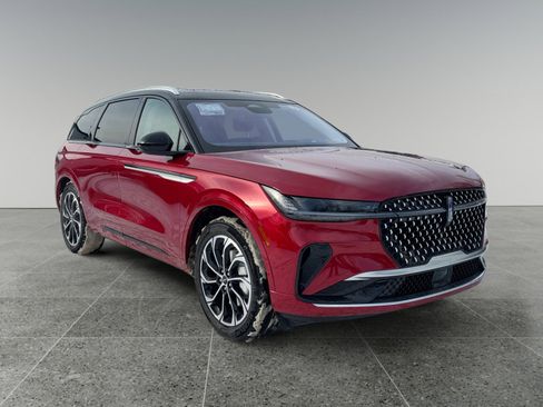 New 2026 Lincoln Nautilus Reserve image 7