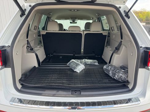 New 2026 Volkswagen Atlas SE FWD image 15