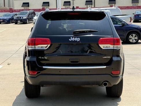 Used 2017 Jeep Grand Cherokee Limited AWD/4WD image 5