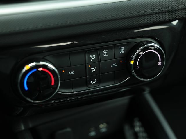 Used 2025 Chevrolet TrailBlazer LT AWD/4WD image 36