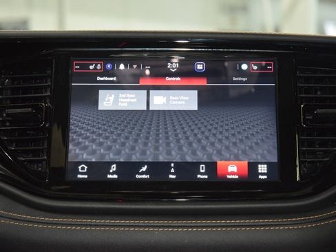 Used 2025 Dodge Durango R/T AWD/4WD image 32