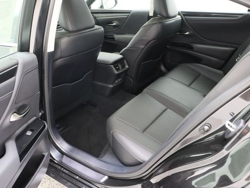 Used 2024 Lexus ES 350 w/ Accessory Package (Z2) FWD image 28