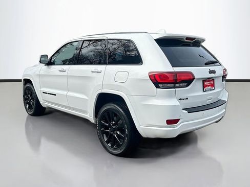 Used 2019 Jeep Grand Cherokee Altitude image 8