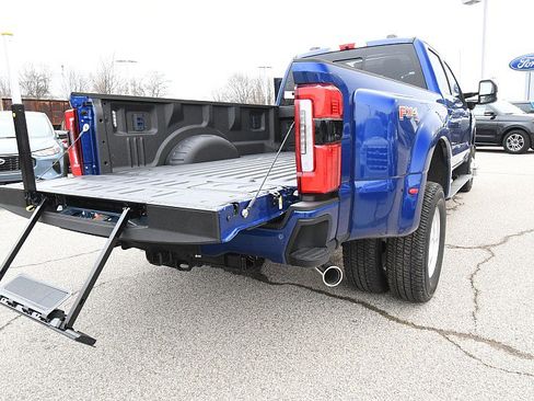 New 2026 Ford F350 Platinum w/ FX4 Off-Road Package AWD/4WD image 22