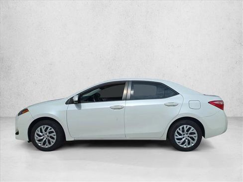 Certified 2018 Toyota Corolla LE FWD image 5