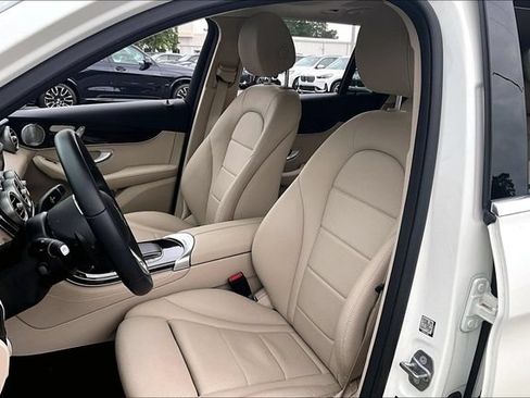Used 2020 Mercedes-Benz GLC 300 image 17