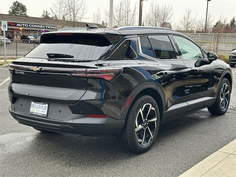 New 2026 Chevrolet Equinox EV LT image 5