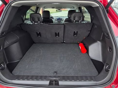 Used 2019 Chevrolet Equinox Premier image 18