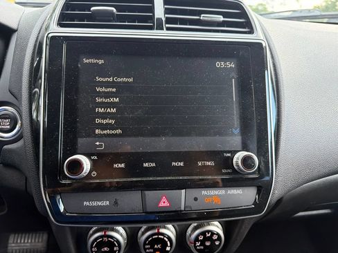Used 2024 Mitsubishi Outlander Sport SE AWD/4WD image 12