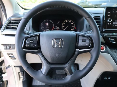 Certified 2026 Honda Odyssey EX-L image 29