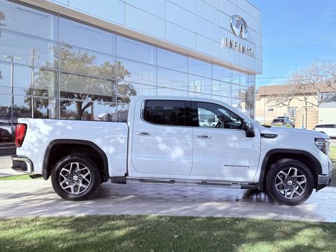 Used 2024 GMC Sierra 1500 SLT w/ SLT Premium Plus Package image 5