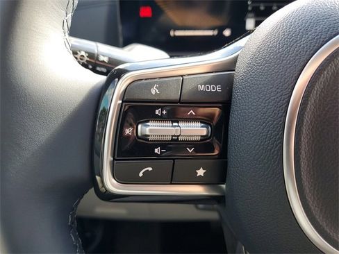 New 2026 Kia Carnival EX image 27