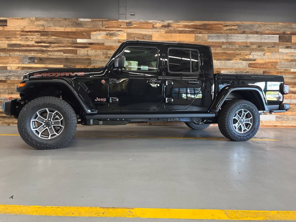 New 2027 Jeep Gladiator Mojave AWD/4WD image 19