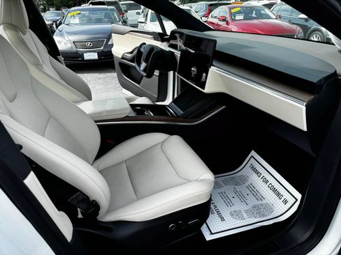 Used 2022 Tesla Model X AWD/4WD image 6