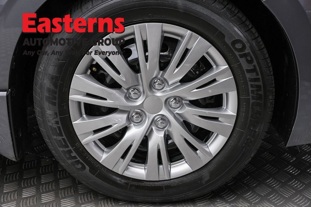 Used 2023 Nissan Sentra S FWD image 31
