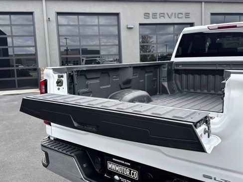 Used 2024 GMC Sierra 3500 SLT w/ X31 Off-Road Package AWD/4WD image 7