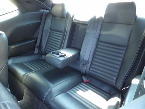 Used 2010 Dodge Challenger R/T RWD image 21