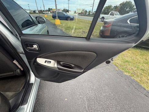 Used 2004 Nissan Sentra SE-R Spec V w/ Sunroof Pkg image 19