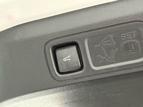 Used 2019 Lincoln Navigator Reserve AWD/4WD image 41
