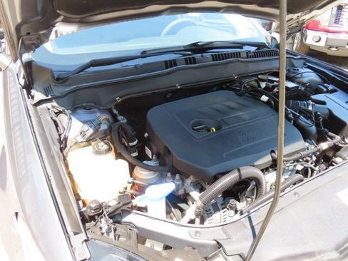 Used 2014 Ford Fusion SE FWD image 30