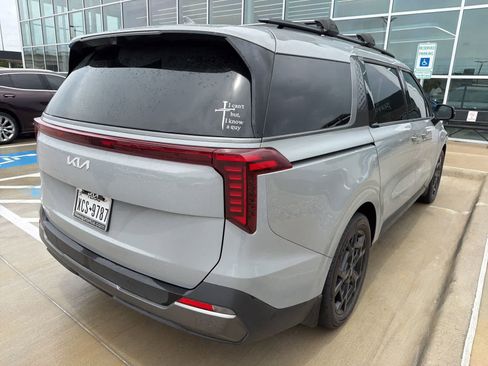 Used 2025 Kia Carnival SX Prestige FWD image 7