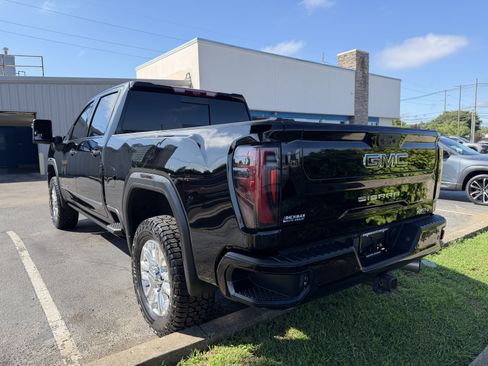 Used 2024 GMC Sierra 3500 AT4 w/ AT4 Premium Plus Package AWD/4WD image 5