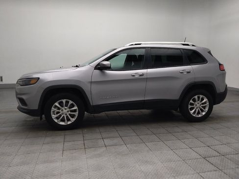 Used 2021 Jeep Cherokee Latitude AWD/4WD image 2
