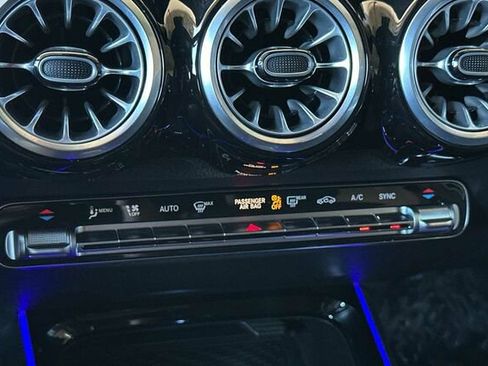 Certified 2025 Mercedes-Benz GLB 250 4MATIC image 26