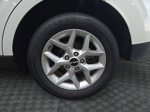 Used 2024 Kia Soul LX w/ Option Group 015 image 33