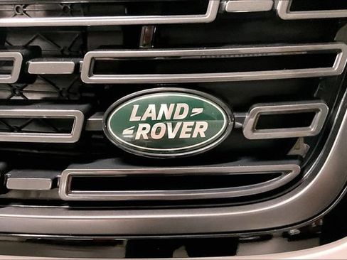 Certified 2026 Land Rover Range Rover Velar Dynamic SE AWD/4WD image 32
