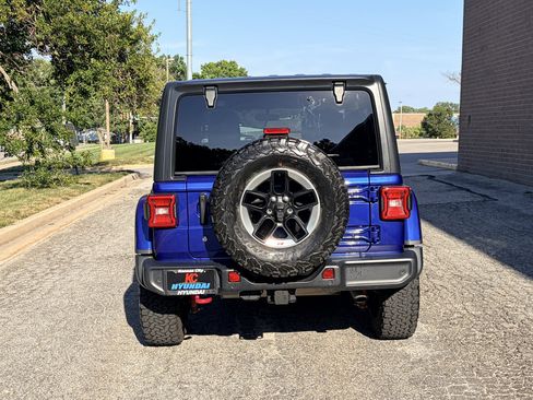 Used 2018 Jeep Wrangler Unlimited Rubicon w/ Dual Top Group AWD/4WD image 4
