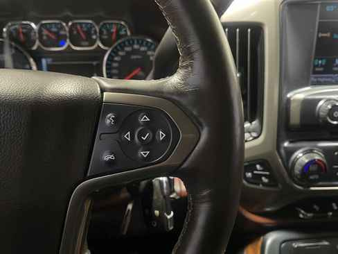 Used 2016 Chevrolet Silverado 2500 High Country w/ Duramax Plus Package AWD/4WD image 7
