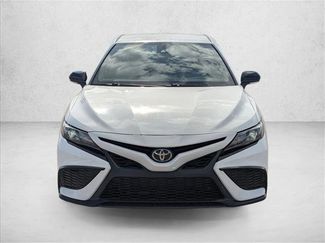 Used 2022 Toyota Camry SE video 2