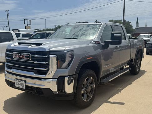 Certified 2025 GMC Sierra 2500 SLE w/ SLE Value Package; AWD/4WD image 1