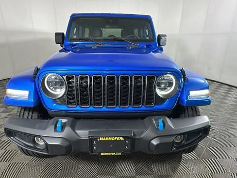 Used 2024 Jeep Wrangler Unlimited w/ Convenience Group AWD/4WD image 7