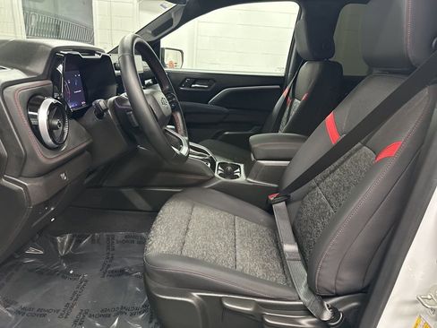 Used 2024 Chevrolet Colorado Z71 w/ Advanced Trailering Package image 19