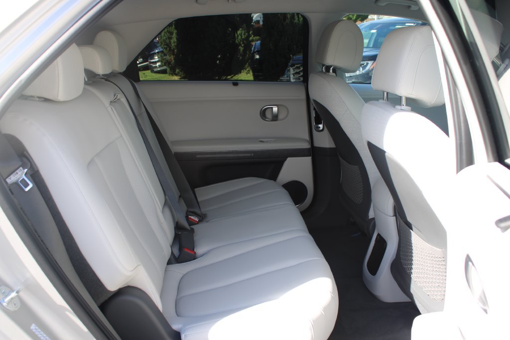 Used 2023 Hyundai Ioniq 5 Limited w/ Cargo Package AWD/4WD image 14