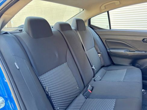 Used 2020 Nissan Versa S FWD image 33