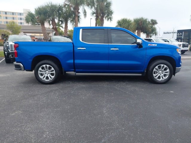 Used 2022 Chevrolet Silverado 1500 LTZ w/ LTZ Convenience Package II AWD/4WD image 3