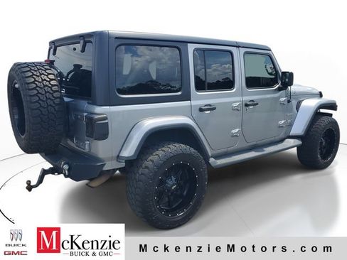 Used 2020 Jeep Wrangler Unlimited Sahara AWD/4WD image 4