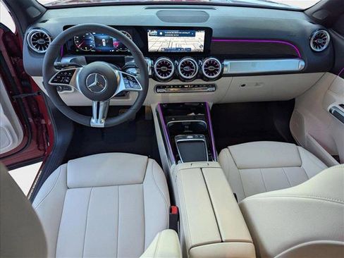New 2025 Mercedes-Benz GLB 250 4MATIC image 14
