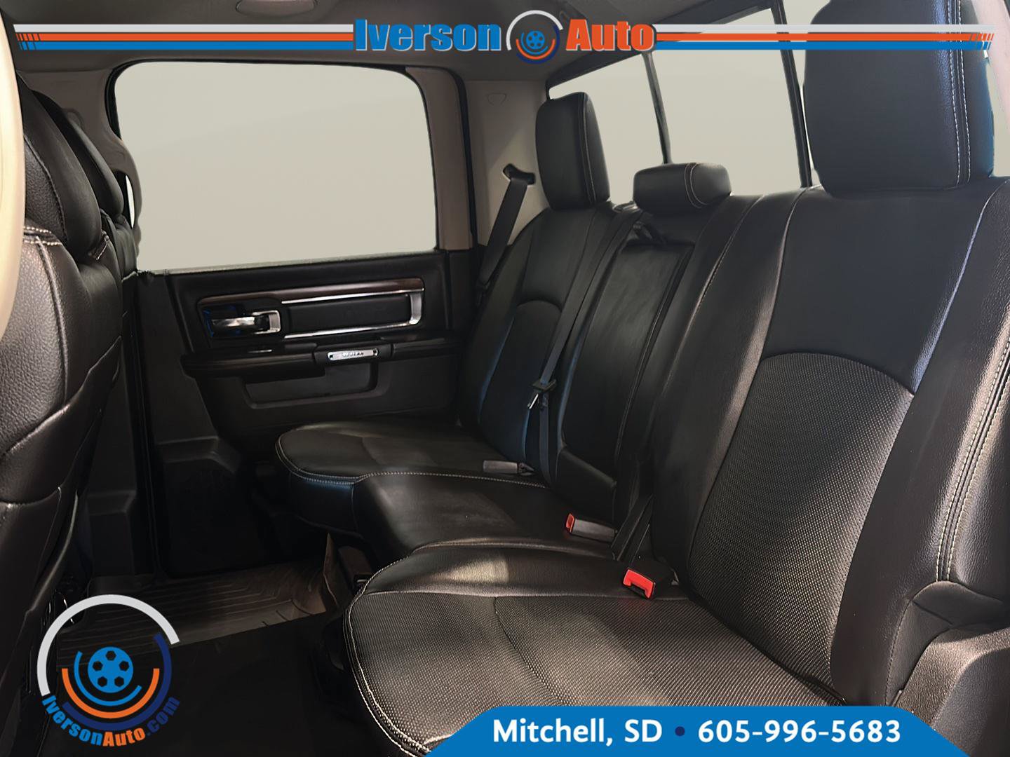 Used 2017 RAM 1500 Laramie w/ Convenience Group AWD/4WD image 25