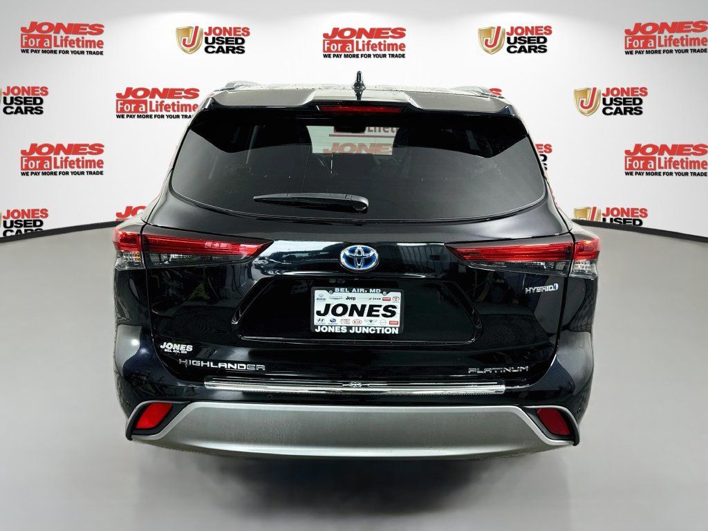 Certified 2020 Toyota Highlander Platinum AWD/4WD image 17