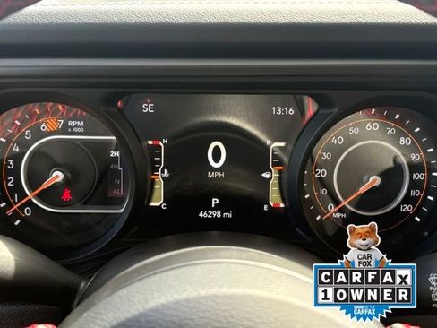 Used 2024 Jeep Wrangler Unlimited Rubicon image 10