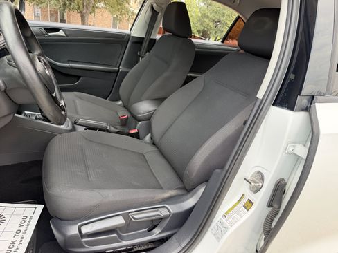 Used 2016 Volkswagen Jetta S FWD image 19