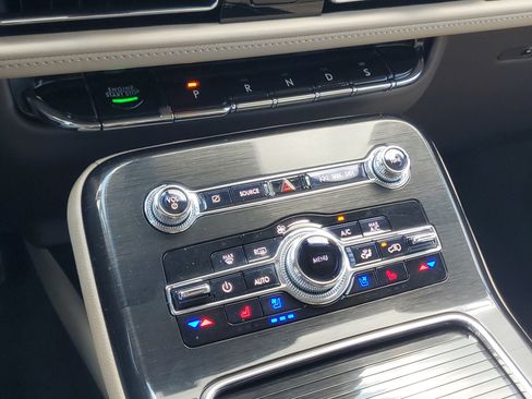 Certified 2023 Lincoln Nautilus Reserve AWD/4WD image 18