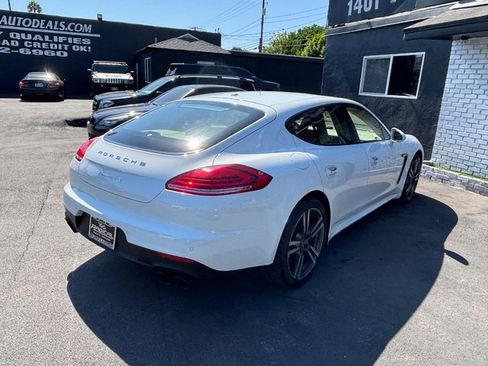 Used 2015 Porsche Panamera S RWD image 23